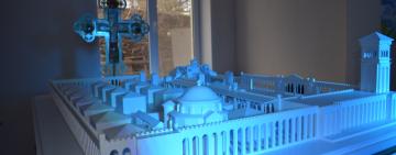 Отець Геннадій презентує макет унікальної базиліки: три дні, щоб побачити майбутнє серце Арциза